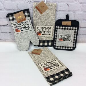 Fall 4 Pc Kitchen Set Pumpkins Buffalo Check 2 Towels/1 Oven Mitt/1 Pot Holder